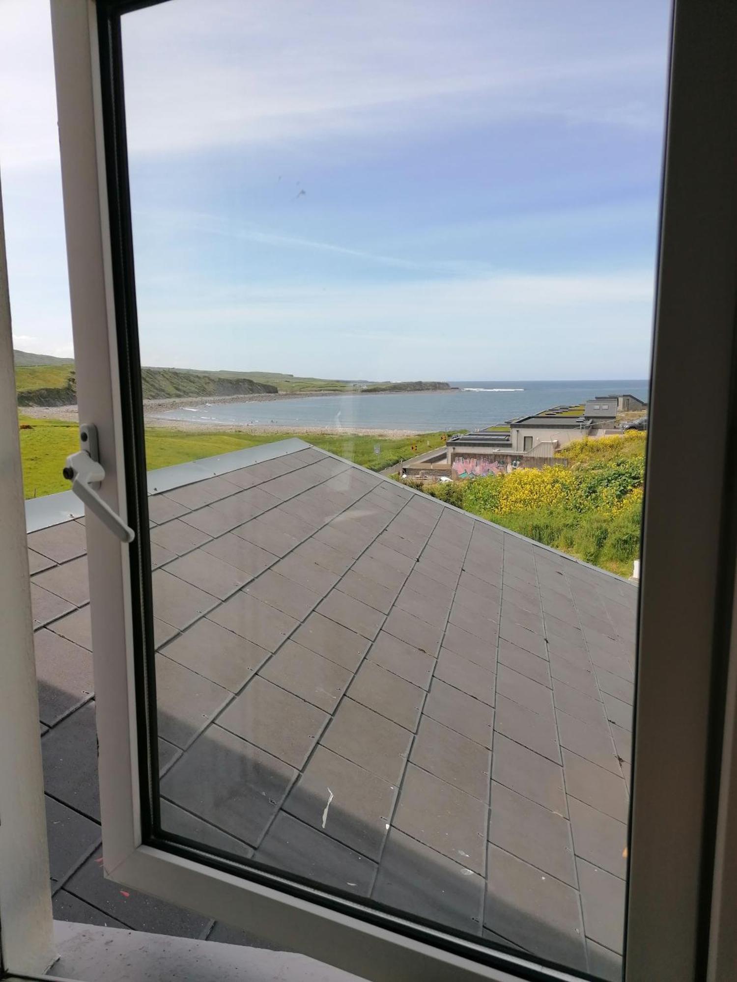 Wild Atlantic Lodge Bed & Breakfast Lahinch Szoba fotó