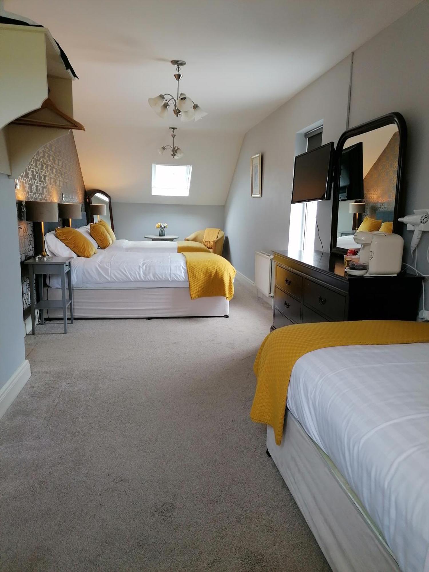 Wild Atlantic Lodge Bed & Breakfast Lahinch Szoba fotó